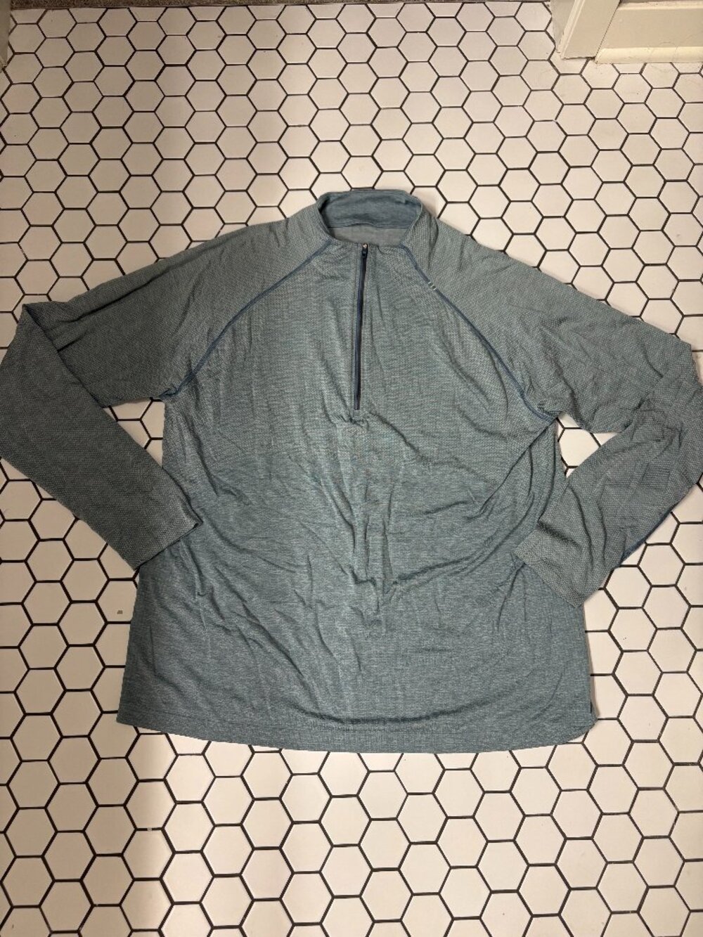 Lululemon Metal Vent Tech Quarter Zip XXL Blue/Green Men's Pullover